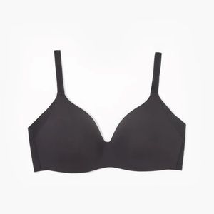 Knix Contour Wing Woman Bra.